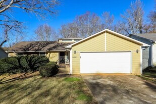 10897 Morning Dove Dr in Hampton, GA - Building Photo