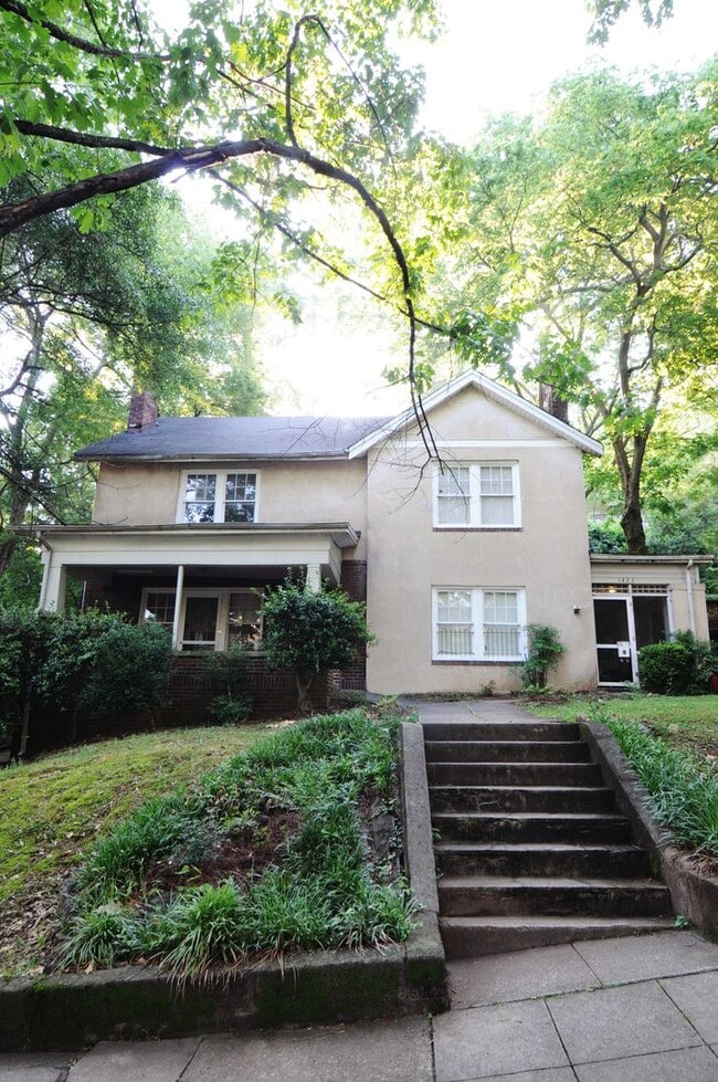 property at 1425 33rd St S