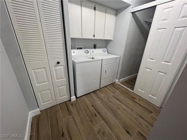 property at 4100 Looking Glass Ln