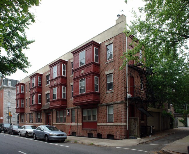 2232 Locust St in Philadelphia, PA - Building Photo - Building Photo