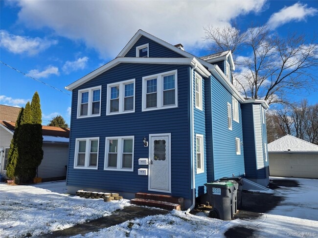 704 Tower Ave in Maybrook, NY - Building Photo - Building Photo