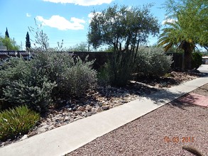 2824 N Estrella Ave in Tucson, AZ - Building Photo - Building Photo