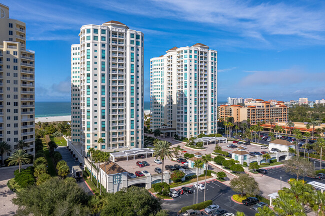 The Grande at Sand Key - Somerset in Clearwater, FL - Building Photo - Building Photo