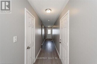 626 Taylor Crescent in Burlington, ON - Building Photo - Building Photo