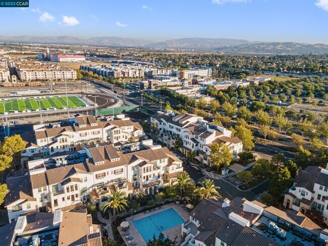 4323 Clarinbridge Cir in Dublin, CA - Building Photo - Building Photo