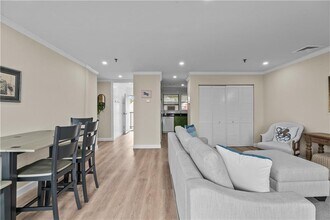580 Thames St in Newport, RI - Building Photo - Building Photo
