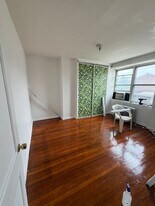 926 E Stafford St in Philadelphia, PA - Building Photo