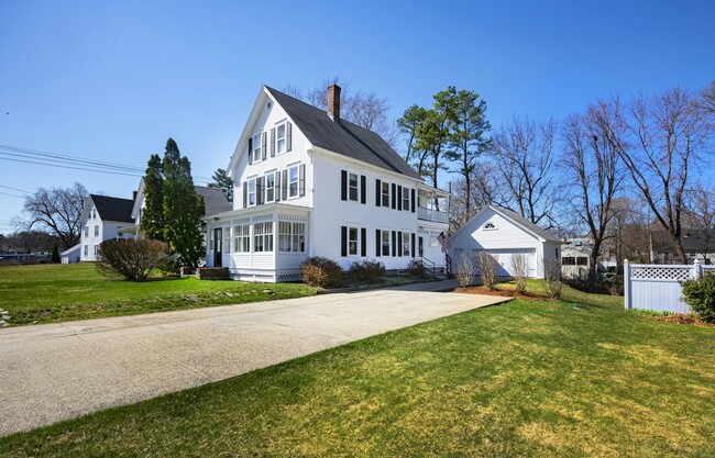 property at 611 Varney St