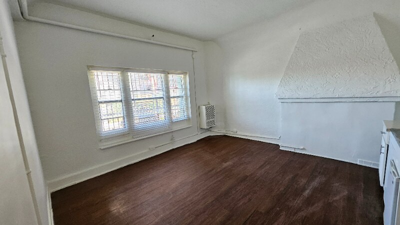 844 S Westlake Ave in Los Angeles, CA - Building Photo