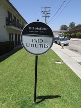 The Madrid Apartments in Van Nuys, CA - Foto de edificio - Building Photo