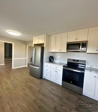 8510 Michael Edward Dr in Louisville, KY - Building Photo - Building Photo