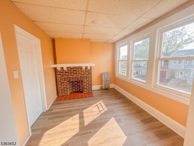 180 Hobson St in Newark, NJ - Building Photo - Building Photo
