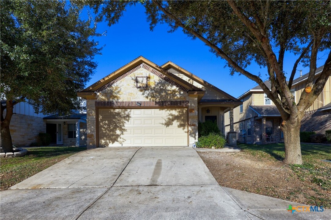 15218 Parrish Ln in Austin, TX - Building Photo