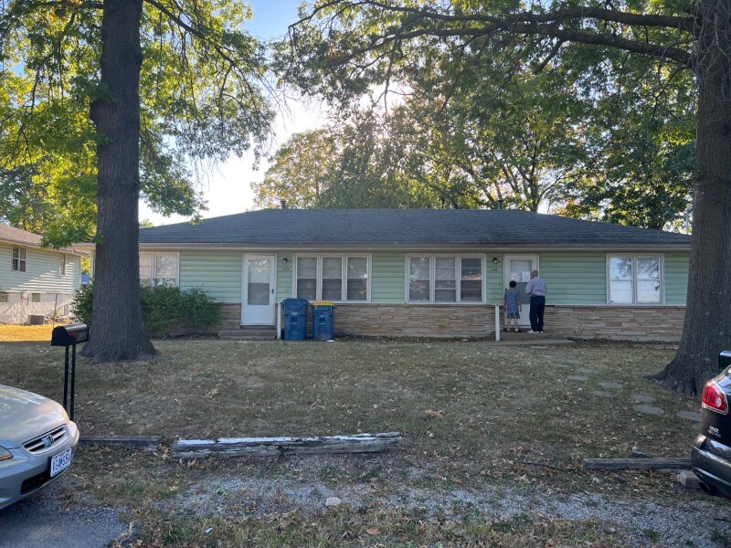 132 Novak St in Sugar Creek, MO - Building Photo