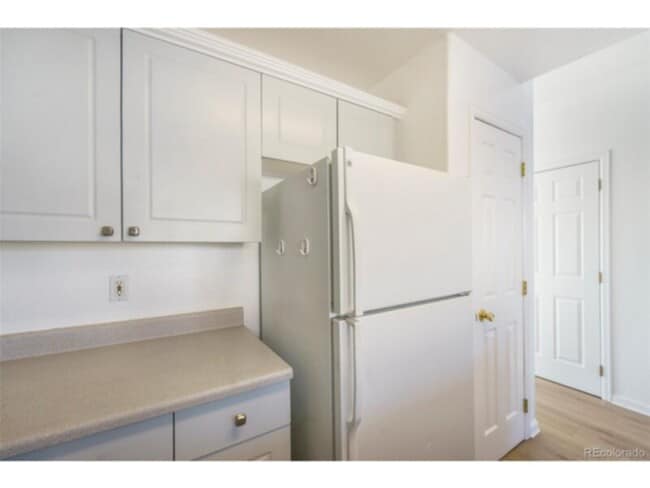 property at 2644 Devonshire Ct