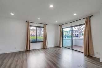 3906 Voltaire St in San Diego, CA - Building Photo - Building Photo