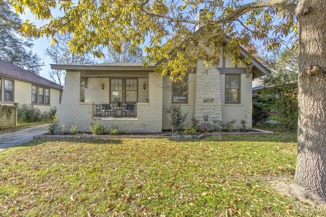 property at 407 Angelus St
