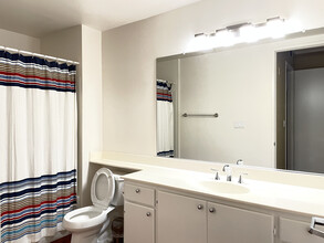 625 S Berendo St, Unit 507 in Los Angeles, CA - Building Photo - Building Photo