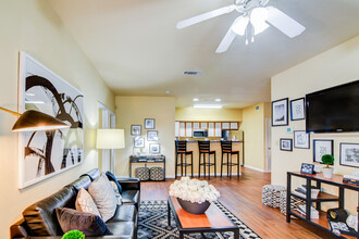 The Chelsea in Hattiesburg, MS - Foto de edificio - Building Photo