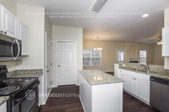 2517 Ashby Woods Dr in Matthews, NC - Foto de edificio - Building Photo