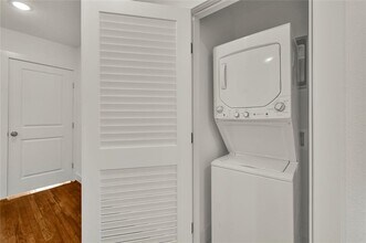 6644 Lawndale St-Unit -2 in Houston, TX - Building Photo - Building Photo