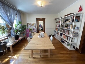 78 Browne St, Unit 2 in Brookline, MA - Building Photo - Building Photo