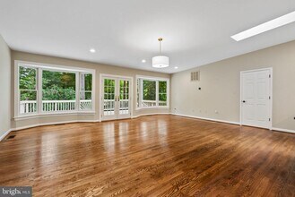 6506 Bellamine Ct in McLean, VA - Building Photo - Building Photo