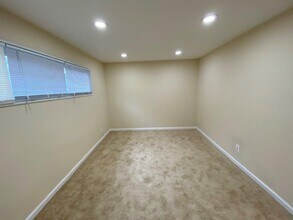 1205 N Harlem Ave in Oak Park, IL - Building Photo - Building Photo