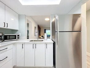 1335 SE 13th Terrace in Fort Lauderdale, FL - Building Photo - Building Photo