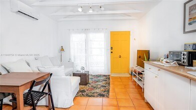 2918 Virginia St in Miami, FL - Building Photo - Building Photo