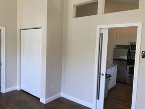 406 Willard St in Houston, TX - Foto de edificio - Building Photo