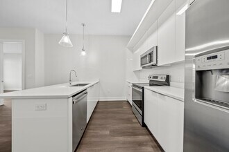 121 34th St in Union City, NJ - Building Photo - Building Photo