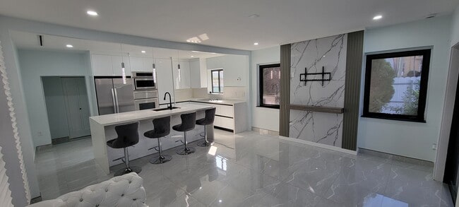 2790 NW 3rd St in Miami, FL - Building Photo - Building Photo