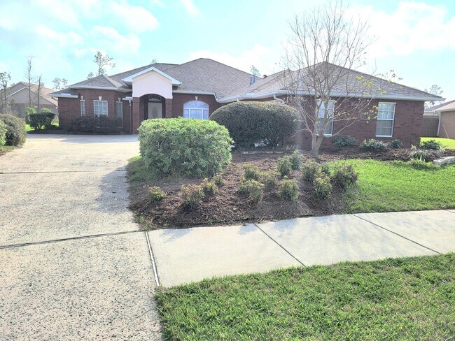 103 Parkview Ln in Lynn Haven, FL - Building Photo - Building Photo