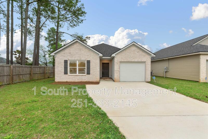8543 Clarke Rd in Mobile, AL - Building Photo