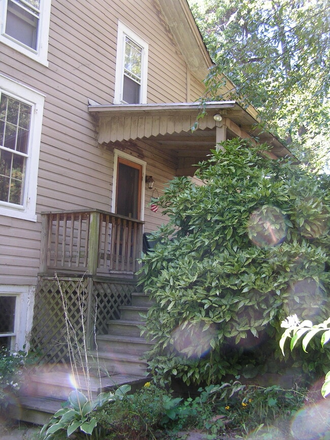 property at 552 South Ave