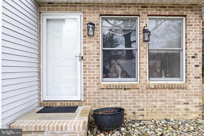 937 Magnolia Rd in Vineland, NJ - Building Photo - Building Photo