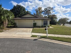 1305 Andes Dr in Winter Springs, FL - Building Photo