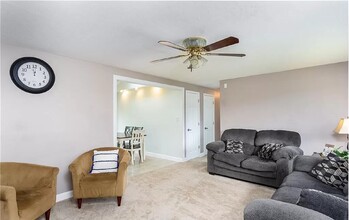 1286 Laurel Dr in Macedonia, OH - Building Photo - Building Photo