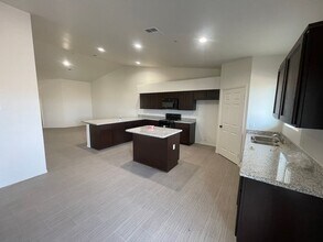 7362 E 36th Pl in Yuma, AZ - Building Photo - Building Photo