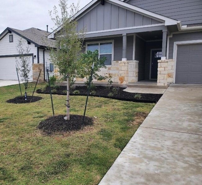 326 Big Sandy Creek Dr in Hutto, TX - Building Photo - Building Photo