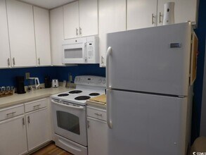 1101 Possum Trot Rd in North Myrtle Beach, SC - Foto de edificio - Building Photo