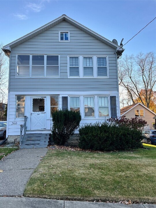 260 Ackley Ave-Unit -2 in Johnson City, NY - Building Photo