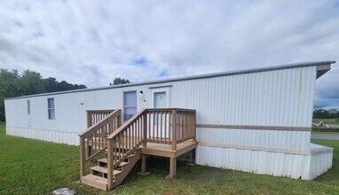 224 Beaver Dam Rd in Waverly, VA - Building Photo - Building Photo