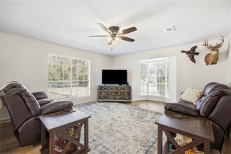 10505 Champion Village Dr in Conroe, TX - Building Photo - Building Photo