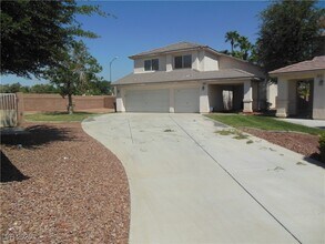 2683 Regency Cove Ct in Las Vegas, NV - Building Photo - Building Photo