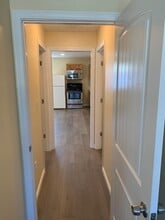 72 N Broadway, Unit apartment in Salem, NH - Building Photo - Building Photo
