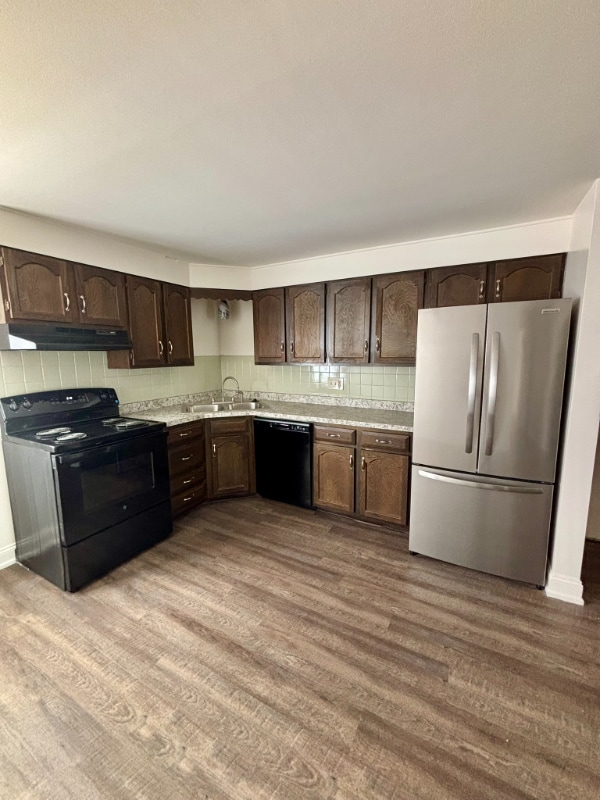 110 Losson Rd