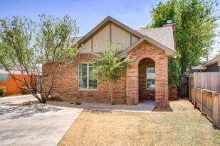 3107 33rd St in Lubbock, TX - Building Photo