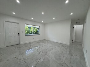 1431-1433 N 14th Way in Hollywood, FL - Building Photo - Building Photo